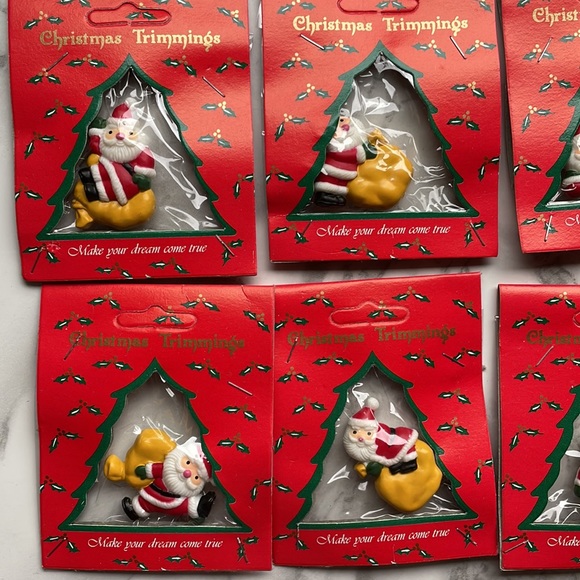 Vintage Santa Pin / Brooch lot in Packages LOT OF 6 PC. - Picture 2 of 6